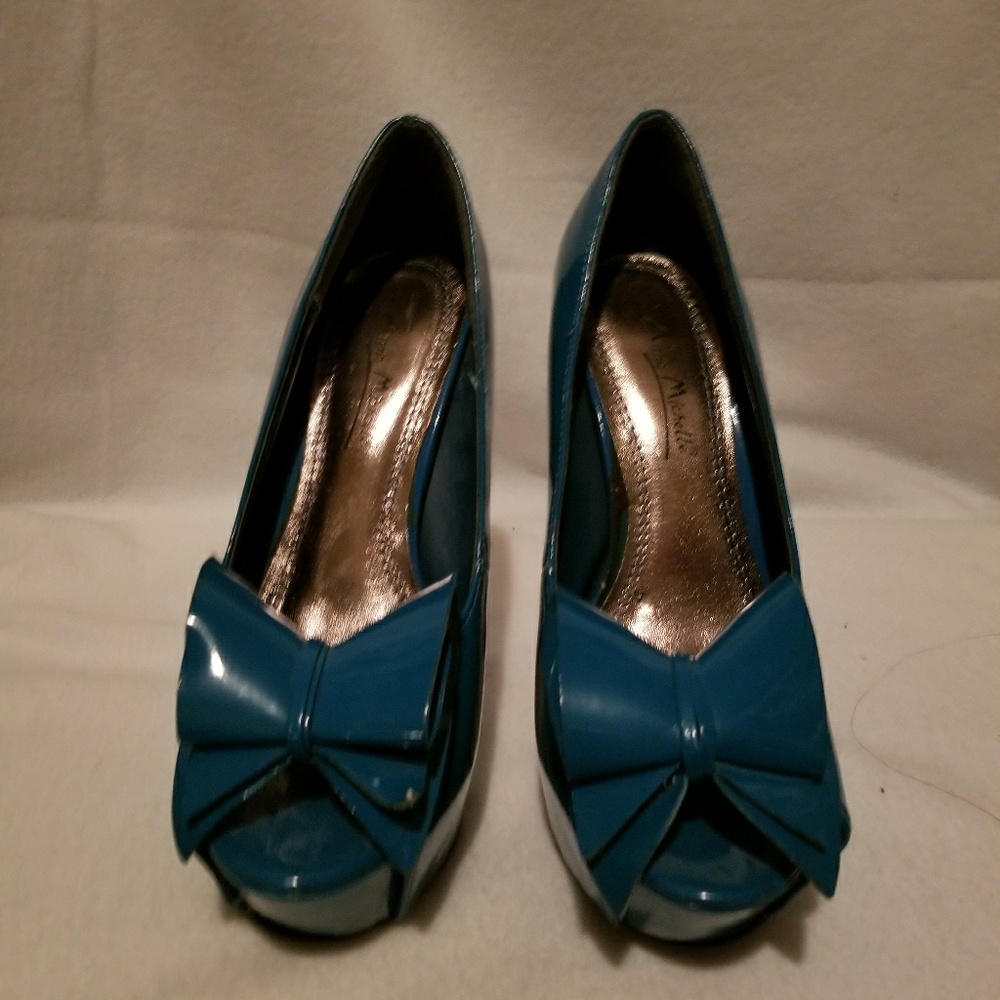Sexy bow shoes